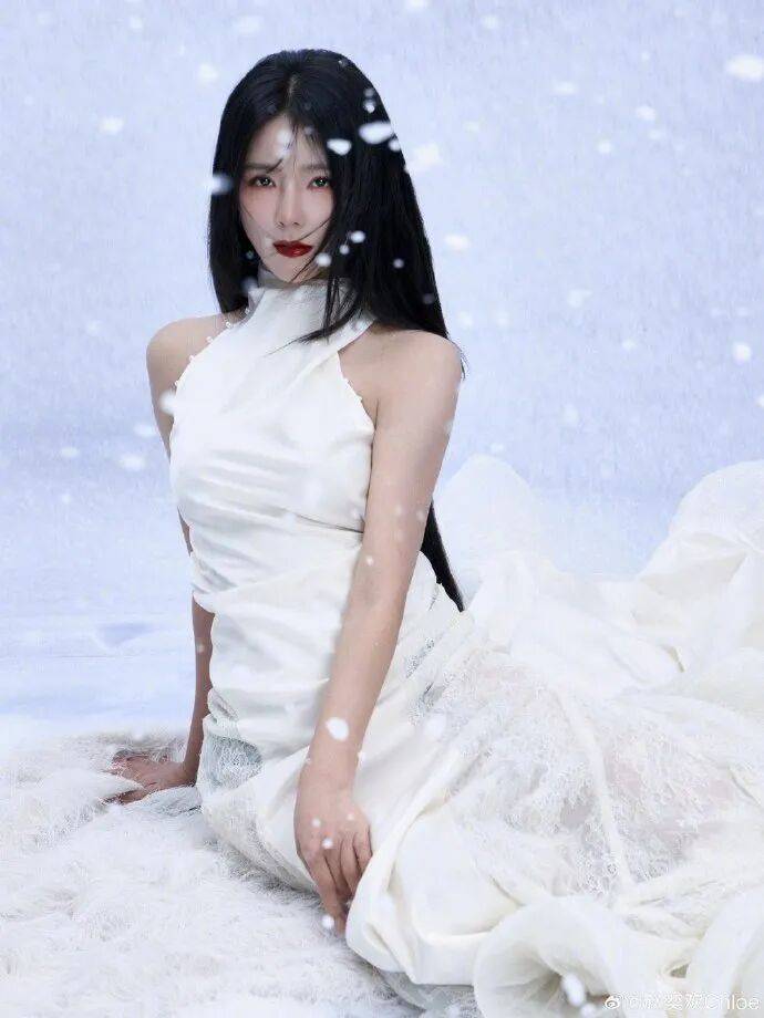 赵奕欢cos画皮里的小唯！初代网大宅男女神性感火辣