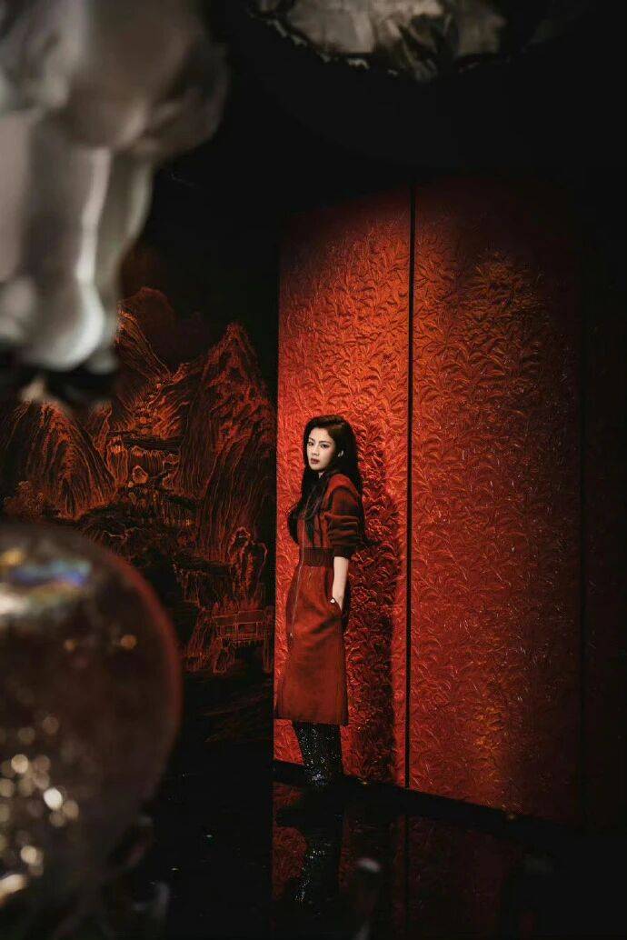 陈丽君的爱马仕，是大女主的 “利落舒展” 范本