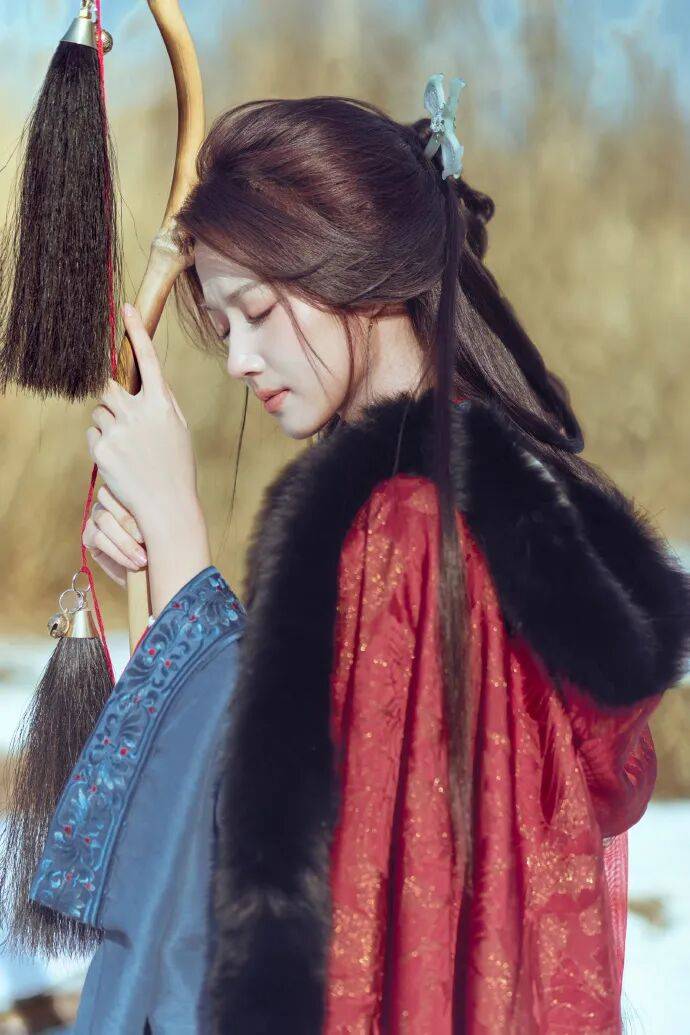 卢昱晓战国袍造型美爆了!清冷破碎忧伤感被赞乱世神女-2 卢昱晓战国袍造型美爆了!清冷破碎忧伤感被赞乱世神女