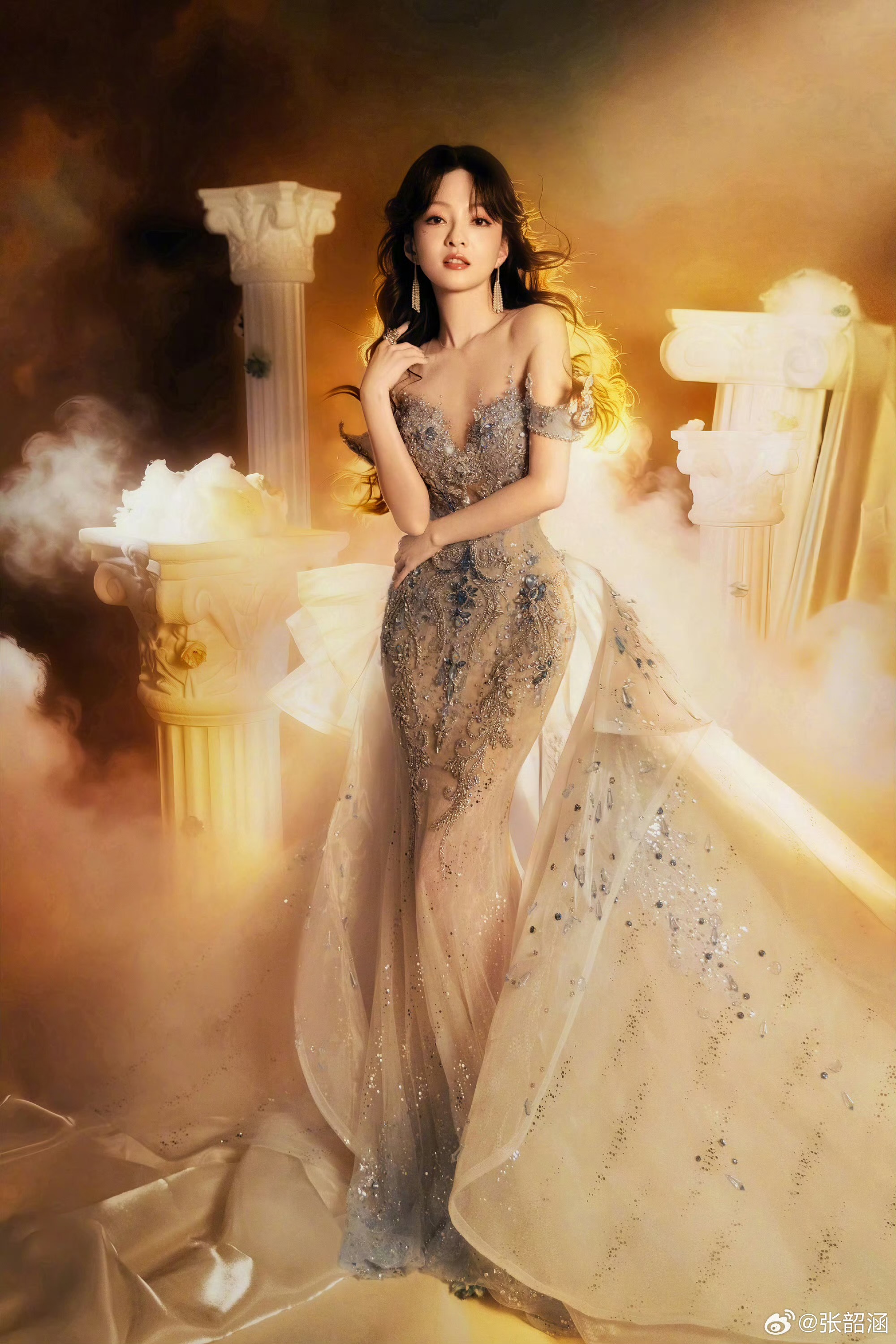 张韶涵2025B站跨年晚会梦幻造型