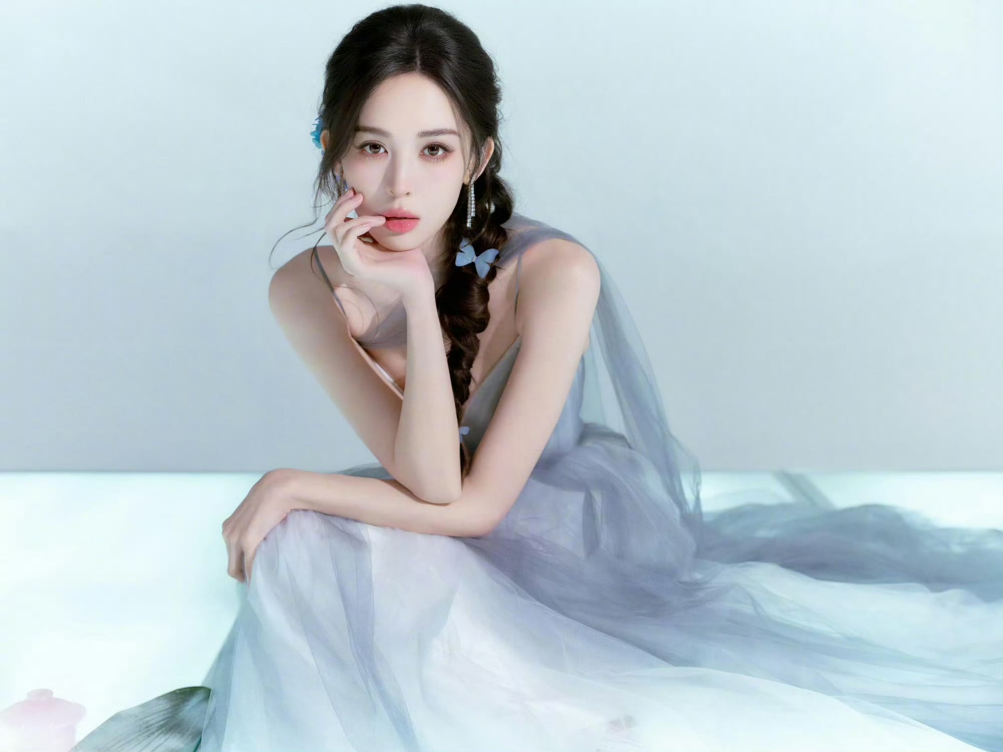 古力娜扎黑发薄纱森系少女氛围感