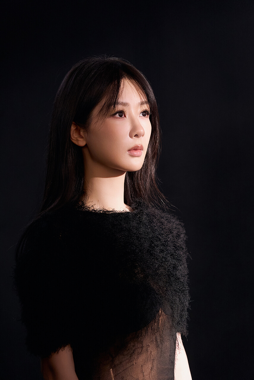 杨紫超话每一张纸，都承载了一段故事