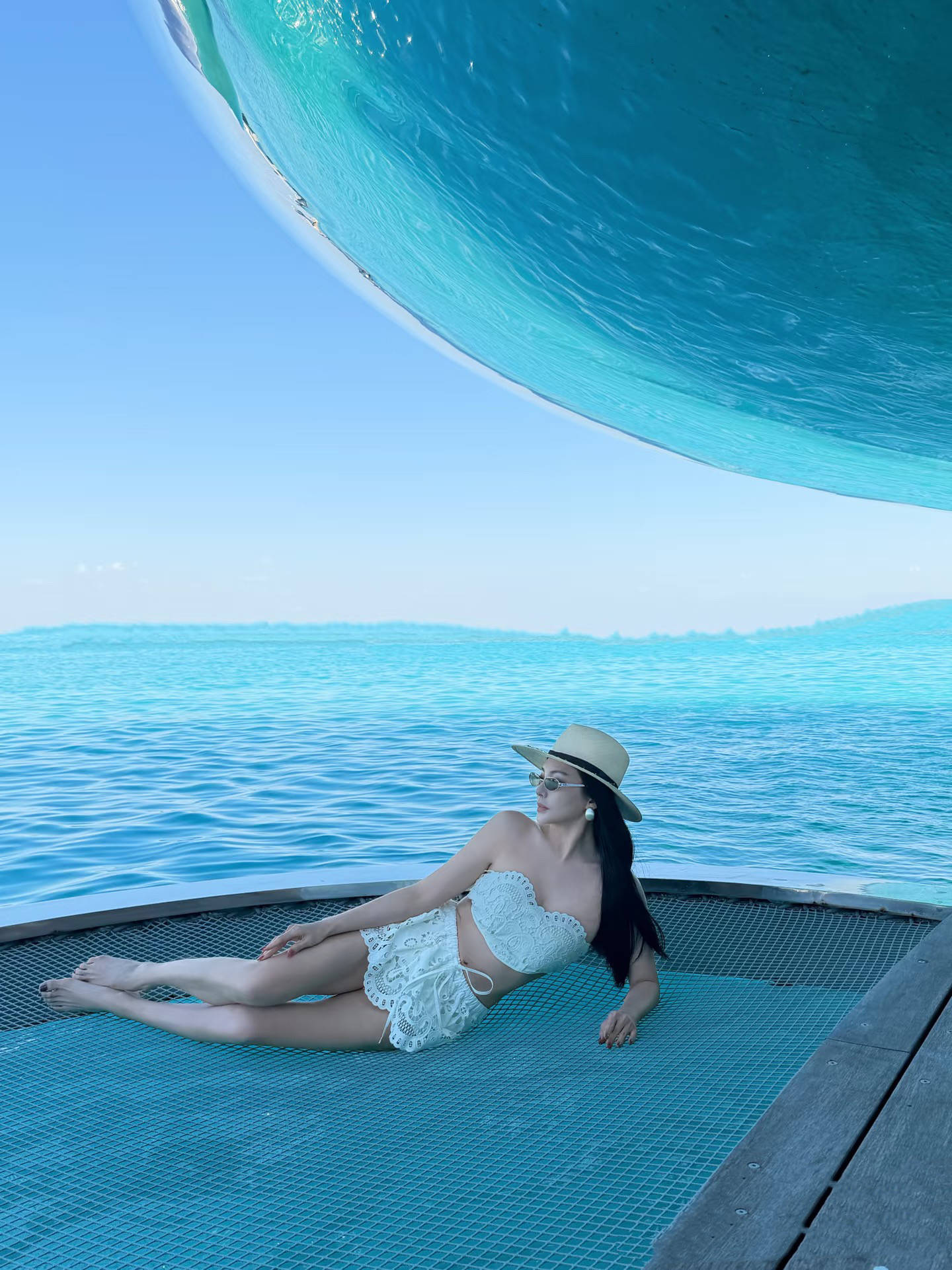 张雨绮晒泳衣照跨年身材丰满凹凸有致，肥而不腻是气血充足的美