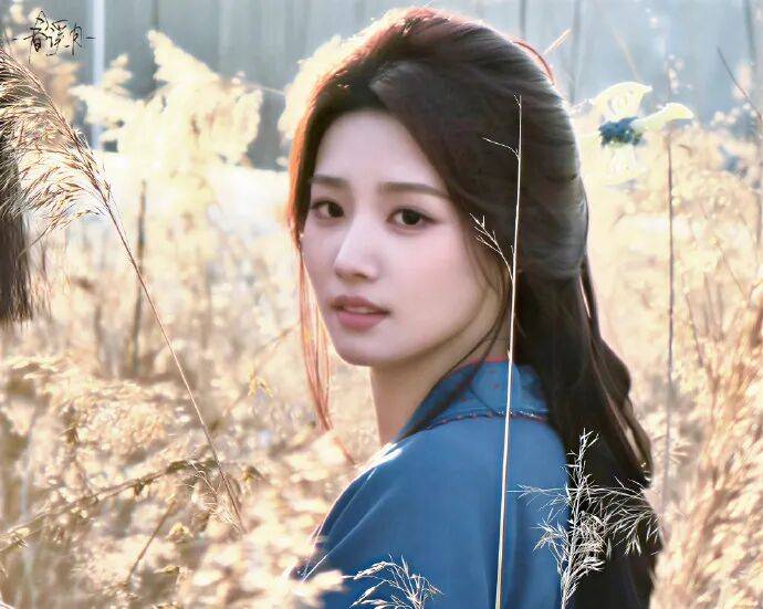 卢昱晓战国袍造型美爆了!清冷破碎忧伤感被赞乱世神女-5 卢昱晓战国袍造型美爆了!清冷破碎忧伤感被赞乱世神女