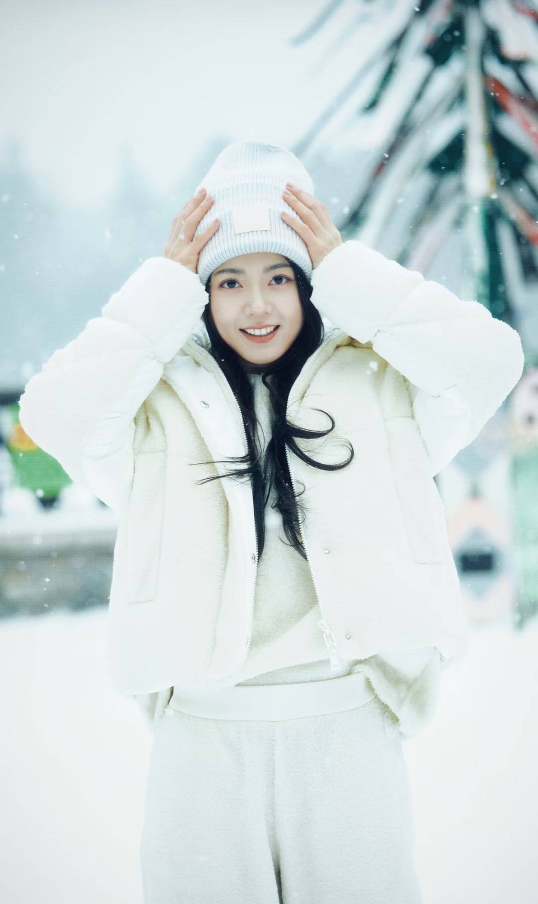 江浙沪富家女与企二代联姻如此甜，比撒糖戏码更有看头的是赵今麦的穿搭