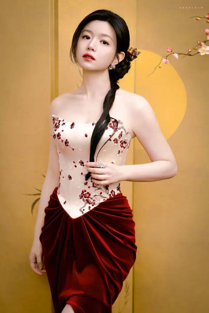 陈妍希穿腊梅白衣红裙露出事业线!曼妙身材性感撩人-6 陈妍希穿腊梅白衣红裙露出事业线!曼妙身材性感撩人