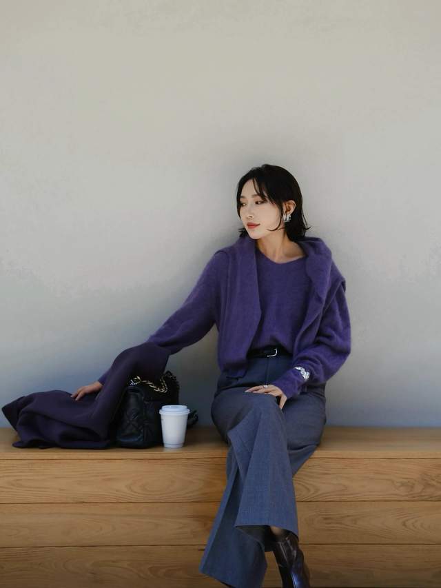 早春别乱穿！毛衣 + 阔腿裤才是王炸组合，简约时尚又显瘦