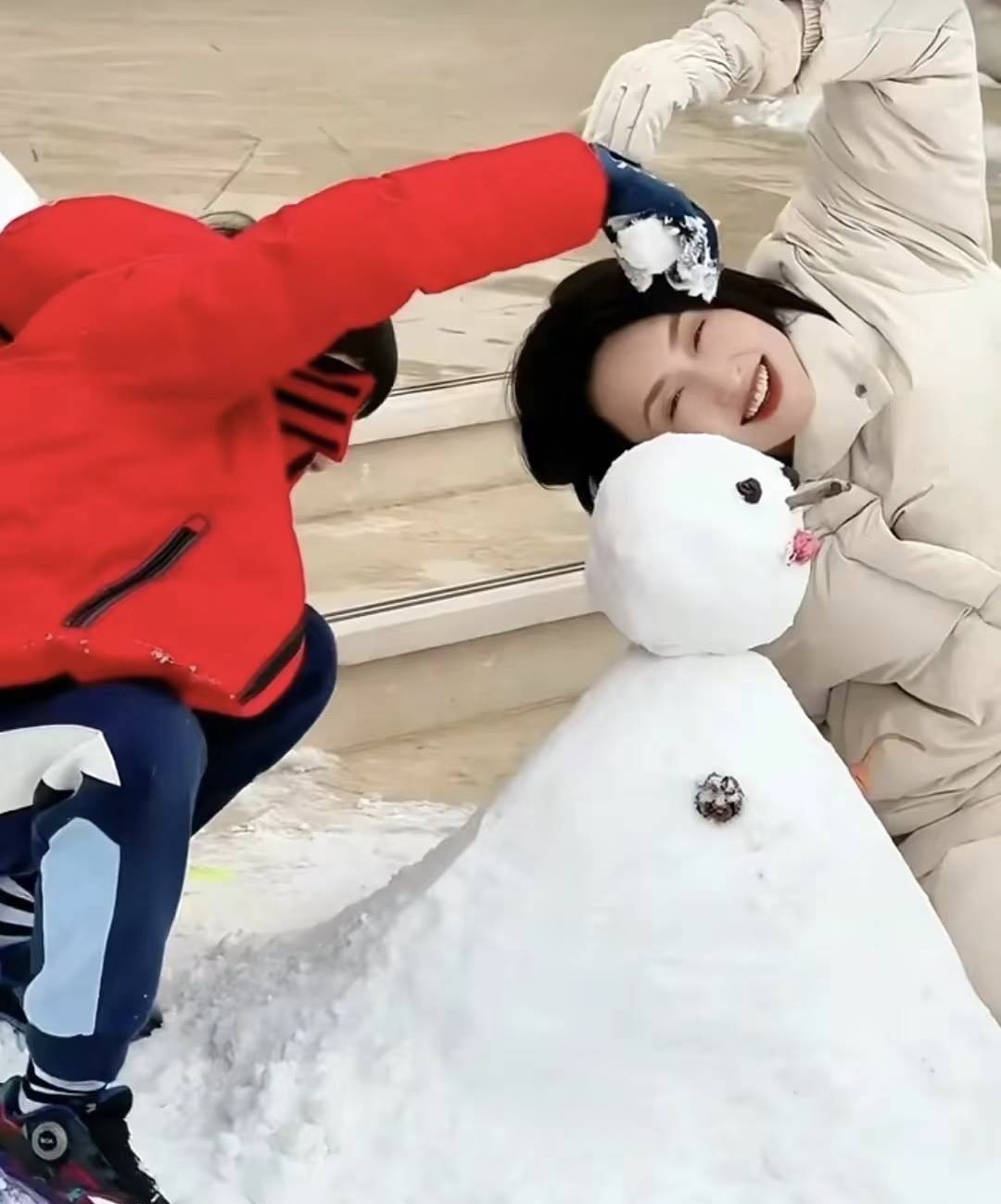 46岁张蕾北京四合院过大年,穿红衣剪窗花贴春联,老公是普通商人-11 46岁张蕾北京四合院过大年,穿红衣剪窗花贴春联,老公是普通商人