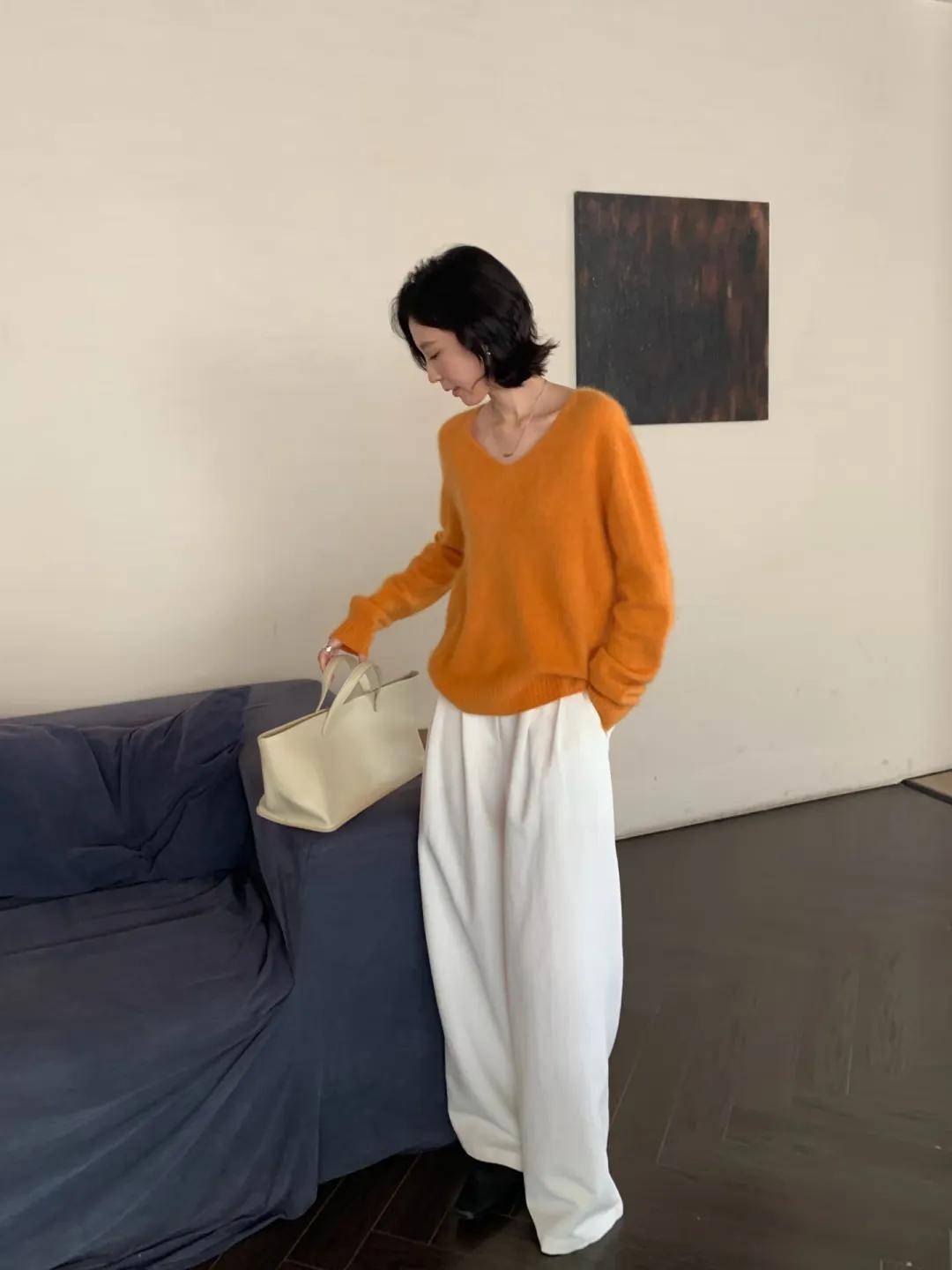 今年冬天最减龄的6组配色穿搭，显白又高级