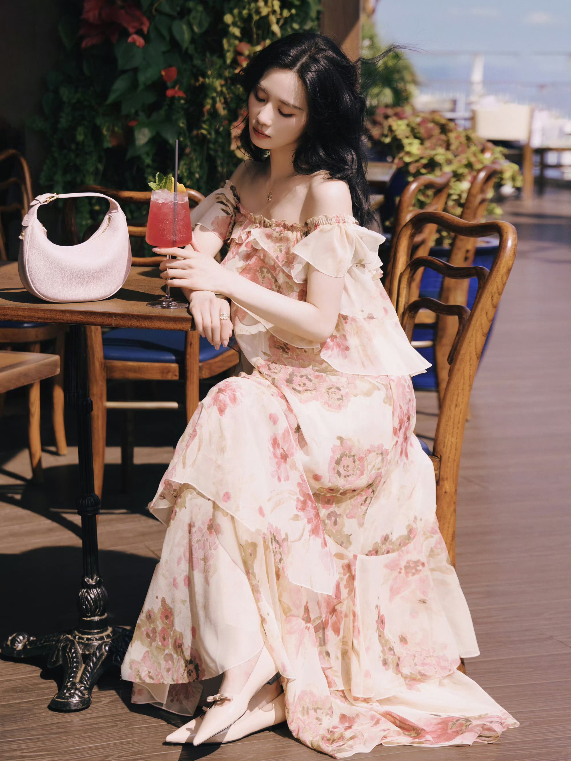 CELINE女王刘诗诗：法式美学的万种风情