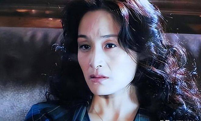 夫妻俩都是一级演员，演了半辈子戏没红，没想到他67岁终于火了