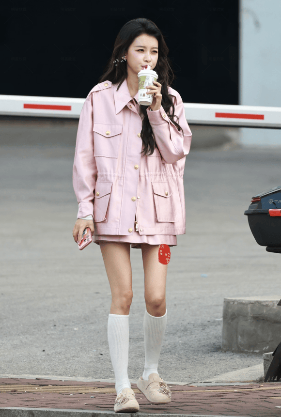 浪姐2026节目风波不断?看孙怡阚清子的时尚穿搭,展现好衣品-5 浪姐2026节目风波不断?看孙怡阚清子的时尚穿搭,展现好衣品