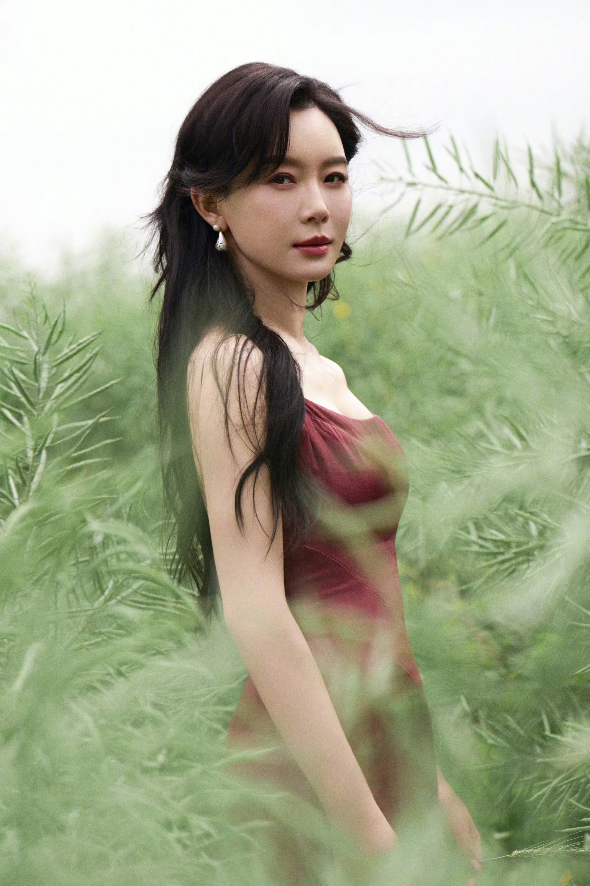 陈数旷野氛围感穿搭，成熟女性高阶穿搭满分范本