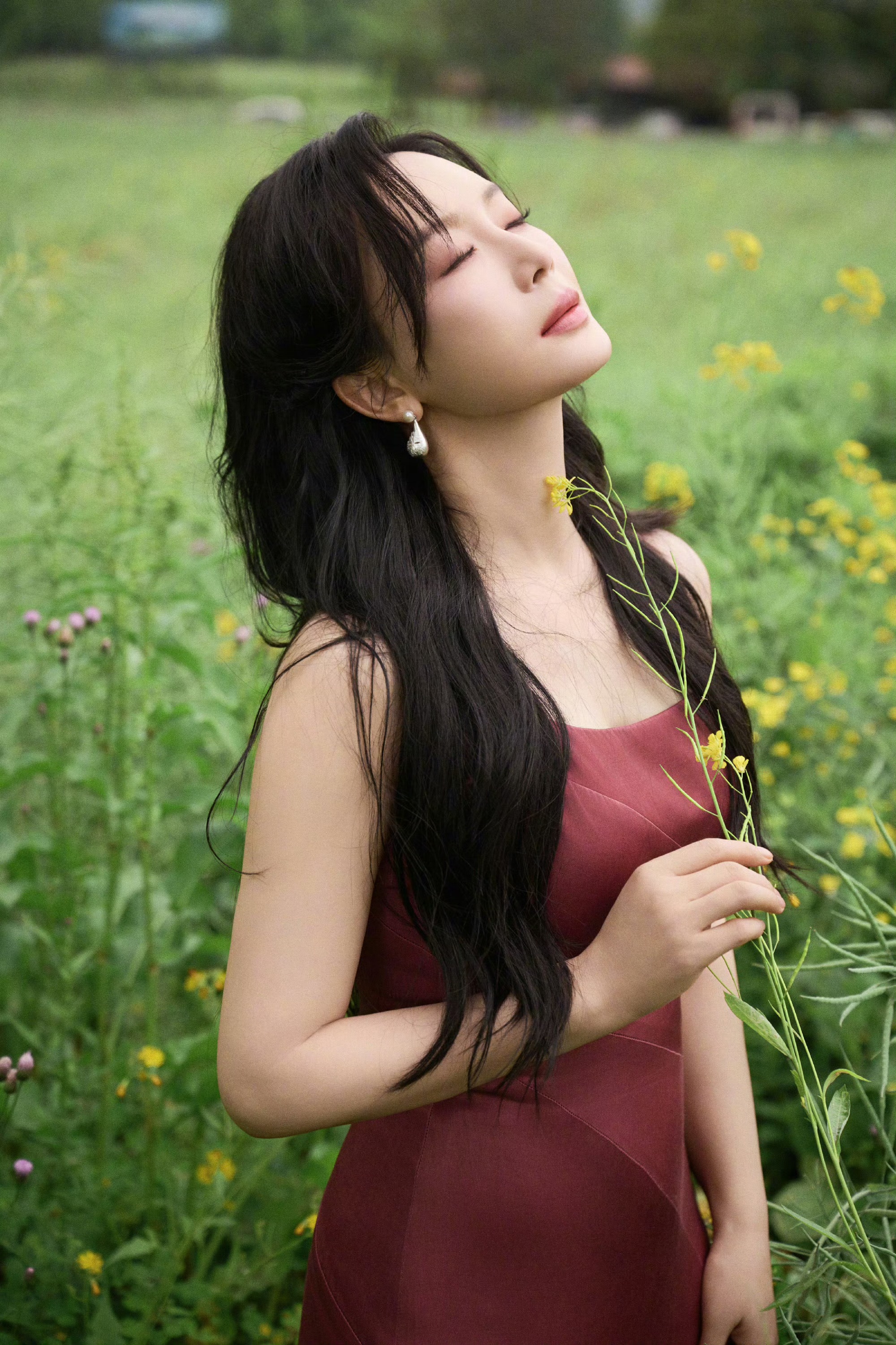 陈数旷野氛围感穿搭，成熟女性高阶穿搭满分范本