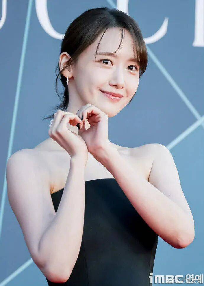 2026年韩国百想红毯!孙艺珍朴宝英斐秀智等女星争艳美爆了-12 2026年韩国百想红毯!孙艺珍朴宝英斐秀智等女星争艳美爆了