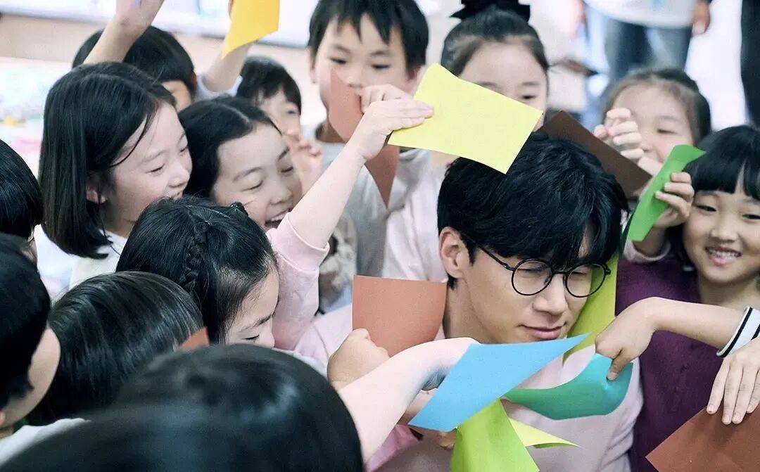 女老师被杀尺度大胆!Netflix韩剧《铁拳教育》爆火出圈-10 女老师被杀尺度大胆!Netflix韩剧《铁拳教育》爆火出圈