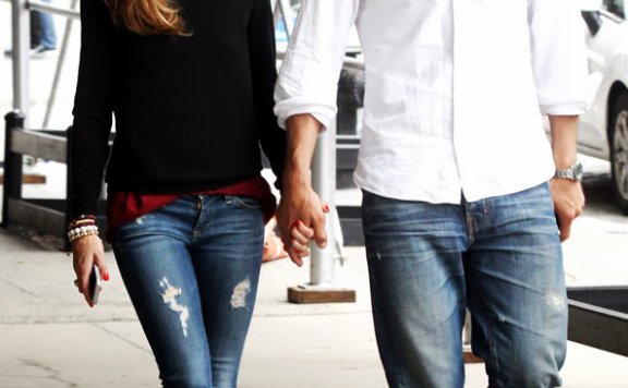 不只甜蜜放闪还超有型!Olivia Palermo与Johannes Huebl无敌的时尚混搭术