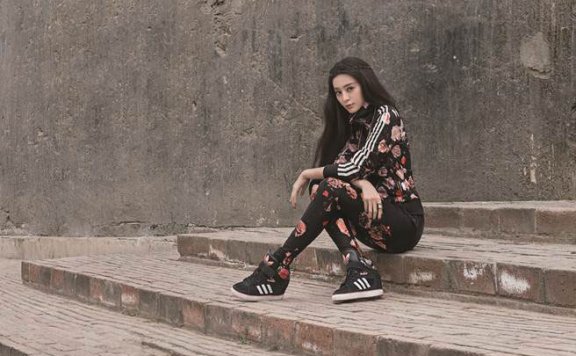 2014代言新动向 JJ林俊杰、阿Sa蔡卓妍加入adidas Originals代言行列