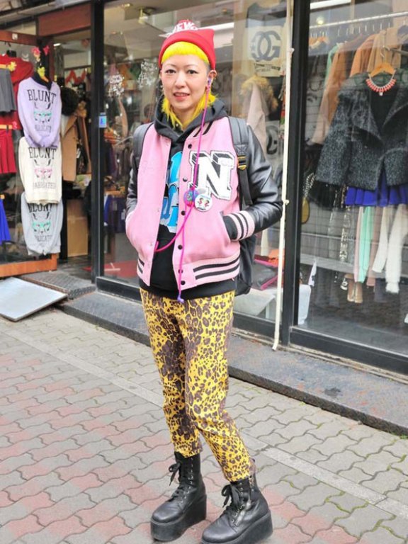 日本原宿街拍:花俏路线的原宿潮人告诉你 今季这样穿合适！