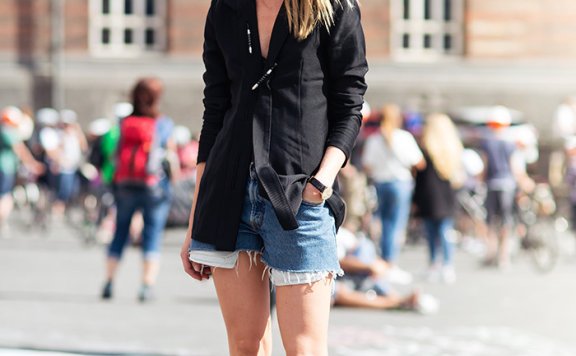 2015年8月欧美街拍精选 看潮女墨镜风格搭配