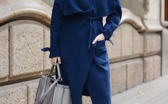 看欧美潮人高跟短靴+九分牛仔裤+外套换季最强搭配