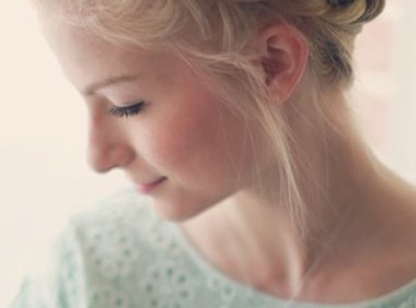 最梦幻的新娘造型：融化你心的少女色系编髮