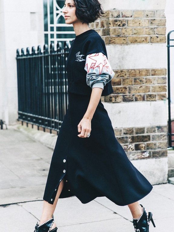 让街头型人教你怎么穿出时髦金属未来风