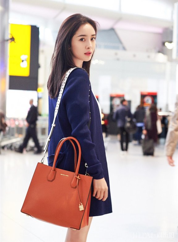 杨幂这次又背火了它?原来迈克高仕 (Michael Kors) 有这么多好看的包!