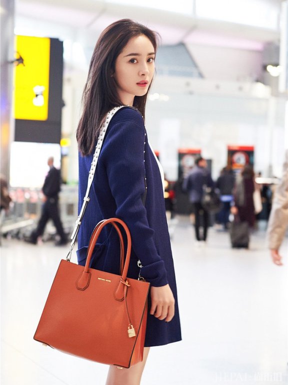 杨幂这次又背火了它?原来迈克高仕 (Michael Kors) 有这么多好看的包!