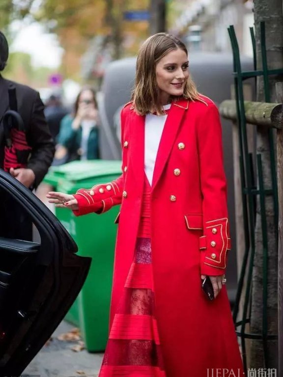 裙子不止适合夏天,冬天穿对半身裙,真的很显瘦!