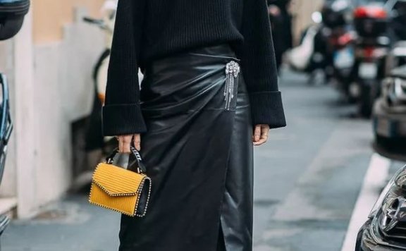 标杆| 白Tee、吊带、印花裙…夏天衣服想要穿好看就向她学!