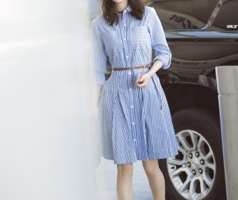 杨幂终于不再硬凹,两件针织衫穿出清新温婉风,机场照美出新高度