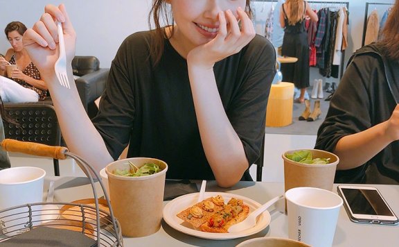 郭碧婷:荧幕中是仙女,生活中是爱看电视怕长胖的邻家时髦妞