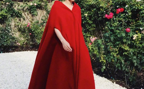 王菲穿“乞丐裤”带李嫣跳抖音神曲 天后私下就是个小孩