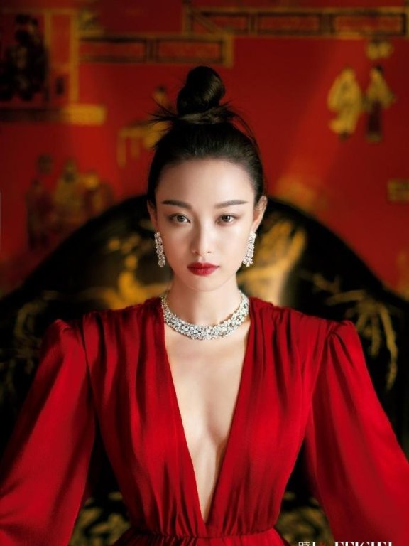 首位中国女星!倪妮荣登《时装L’OFFICIEL》九月中法刊双封面