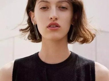 今秋头发越“短”越时髦，剪了的人都美翻了！