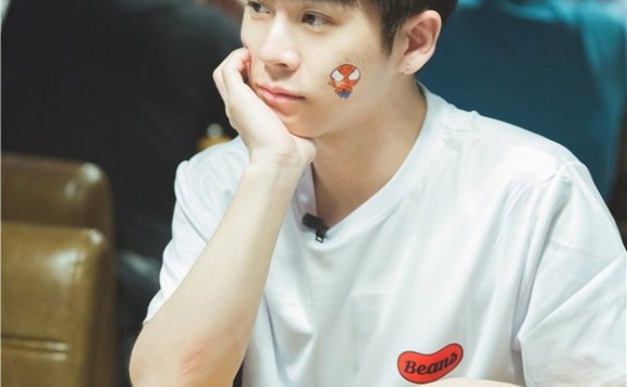 武艺《我家那小子》密谋惊喜 家人相聚其乐融融