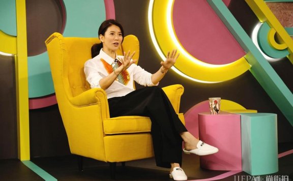 被封杀?家庭危机?袁咏仪诉说演艺经历