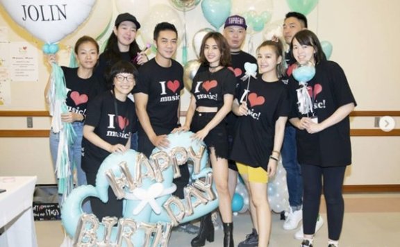 安室奈美惠偷送生日惊喜!蔡依林直呼偶像“甜心”