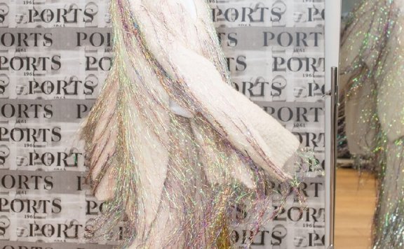 梁洛施复出气质飙升,参加伦敦时装周首秀,女神回来了