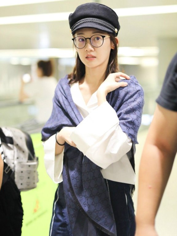 冯小刚眼光真不错，苗苗素颜比大牌明星还有范儿！