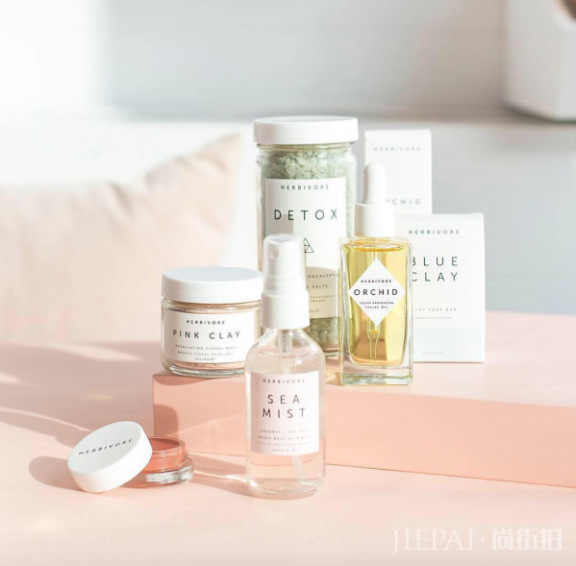 Herbivore Botanical 让你沉浸在梦幻缤纷的色调里