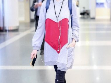 陈鲁豫厉害了！剪了摩卡波波头发型 ，瞬间年轻20岁