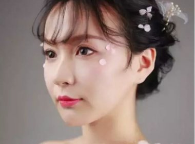 怎样化妆能显得脸瘦 这几个化妆妙招让你变V脸