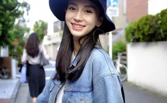 来看明星们都爱的渔夫帽怎么搭