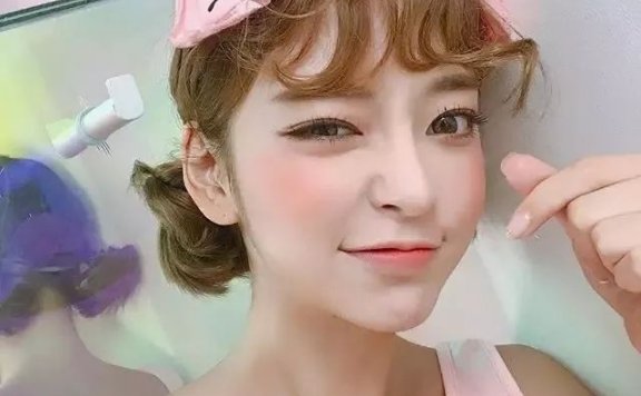 刘海加点“小卷”造型,让你美颜胜似小仙女!