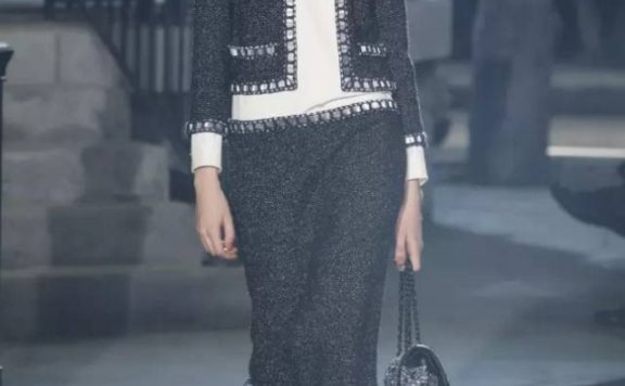 秋季穿搭指南，这些衣服至少可以穿三年不过时！