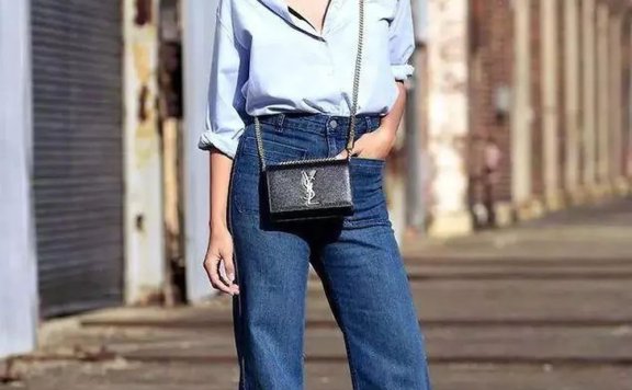 比阔腿裤更遮肉、比微喇牛仔更显瘦的微A牛仔裤，你值得拥有！