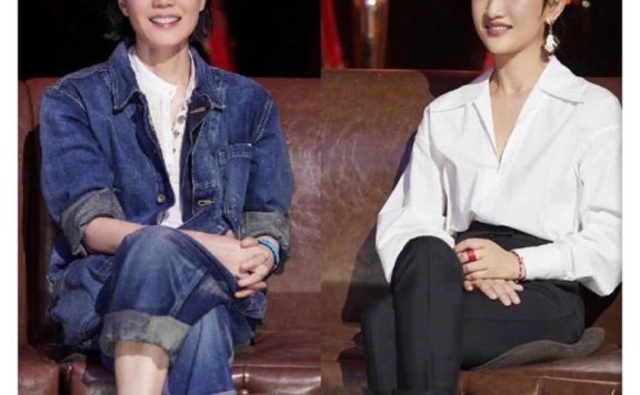 王菲幻乐之城一身489块男友风牛仔连体裤太帅气