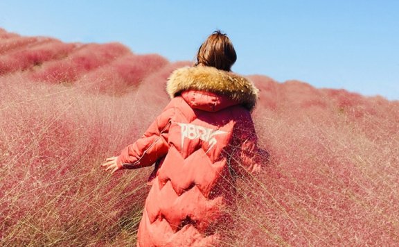 中长款棉服温暖时尚,寒冬女生必备哦!